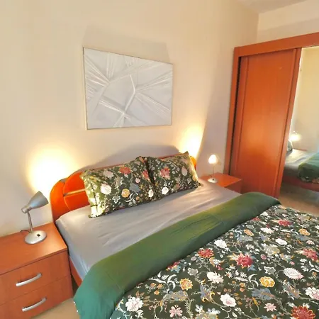 Modern Flat 4 Guests Near Capital Plaza Apartment Podgorica