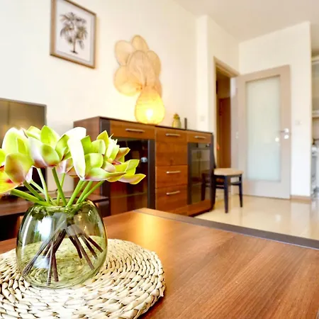 Modern Flat 4 Guests Near Capital Plaza * Podgorica
